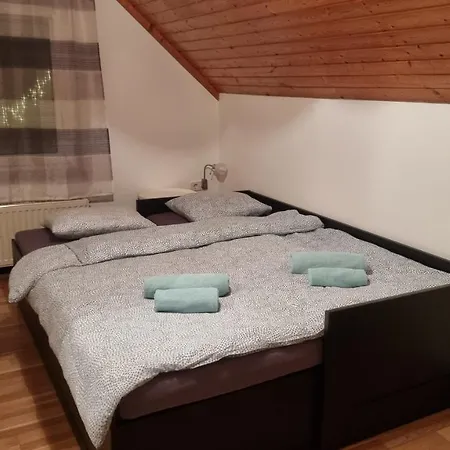 Apartma Ursic